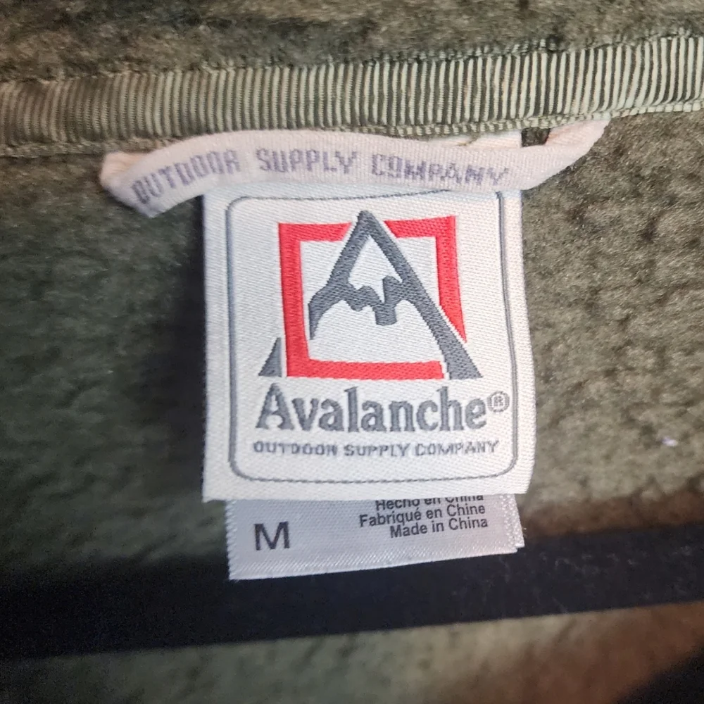 Avalanche‎ pullover - Picture 4 of 4